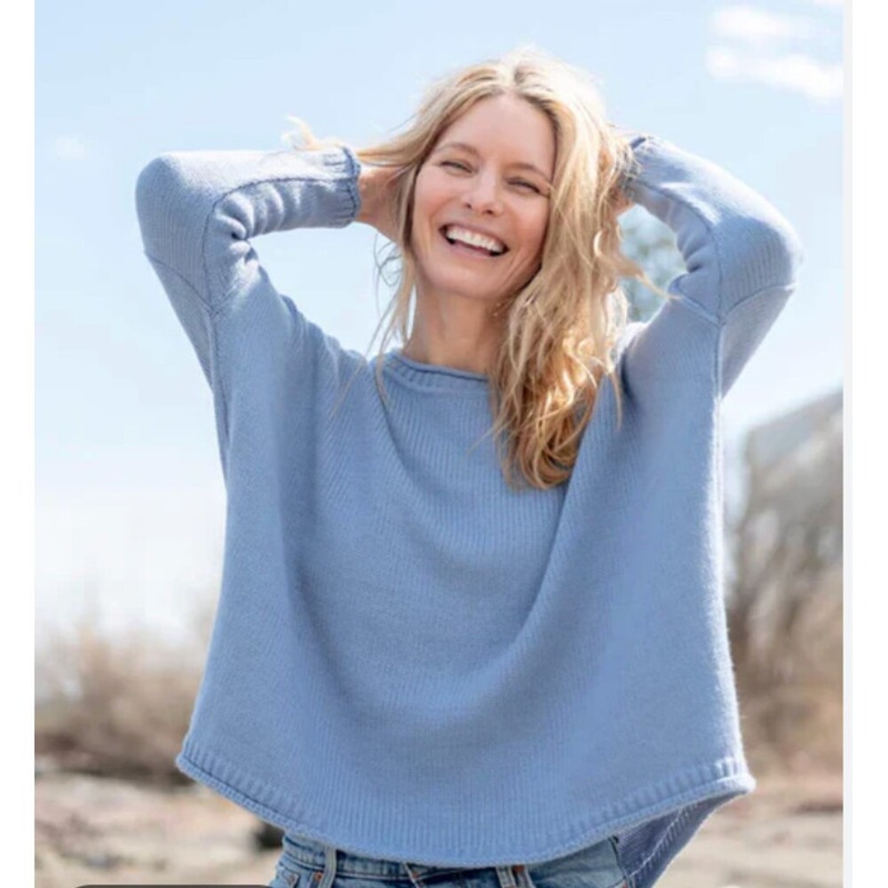 Mersea Catalina Cropped Indigo Sweater Light Blue One Size 3 Button Detail